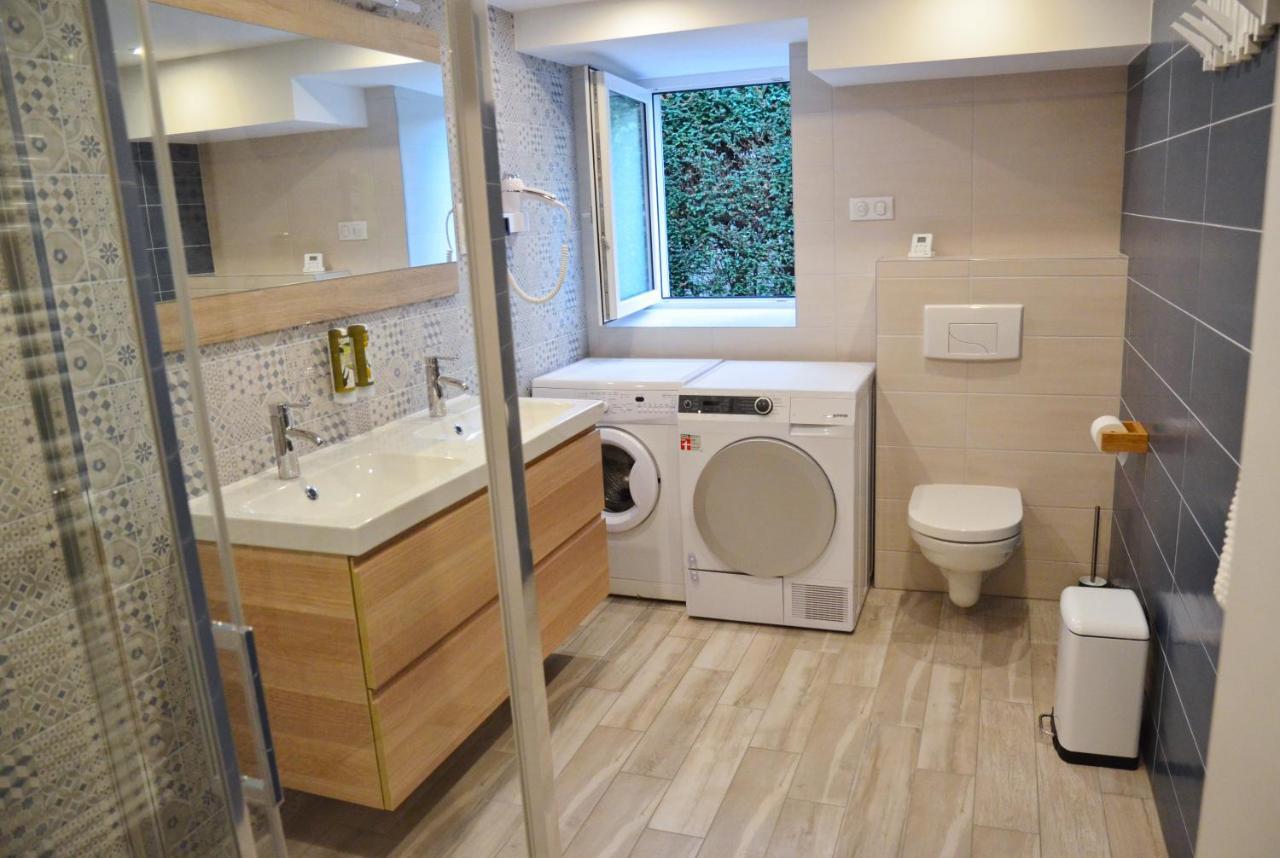 Embassy Corner Apartment Страсбург Екстериор снимка